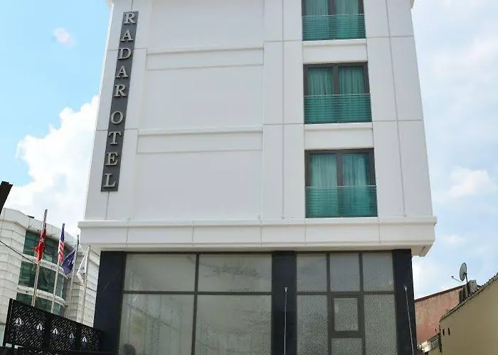 מלון Radar